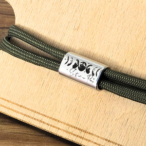 Personalisiertes Segeltauarmband mit Edelstahlschieber / Nussholzschieber